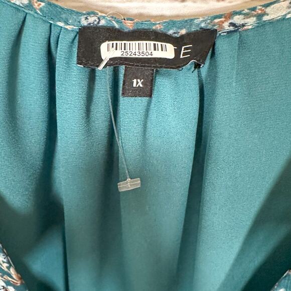 1.State Woodland Floral High Low V-Neck Midi Dress, EUC, Size 1X, MSRP $140 - Picture 9 of 13